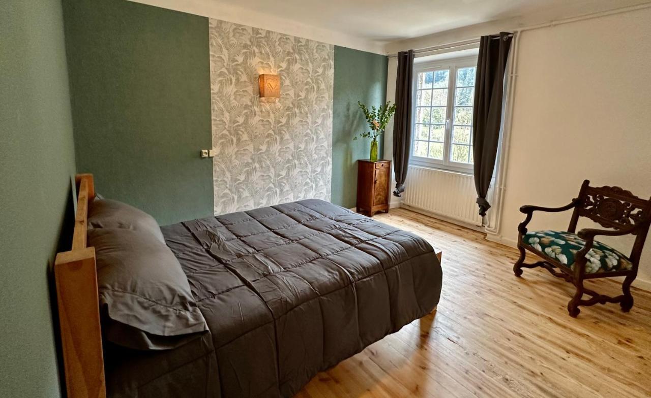 Goudet Hl Hotel De La Loire מראה חיצוני תמונה